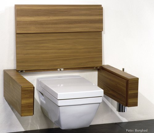 Die WC-Bank ist ein attraktives Sitzmöbel, welches das Badezimmer in besonderer Weise optisch aufwertet.